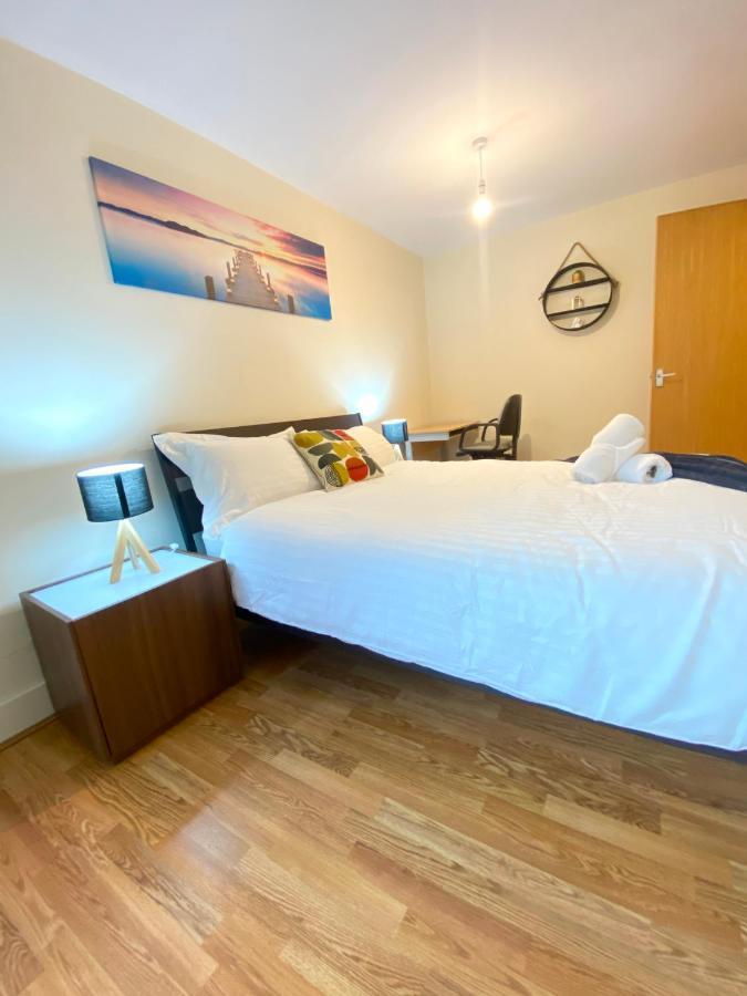 Swanky Central Apartment With Free Wifi Birmingham Esterno foto